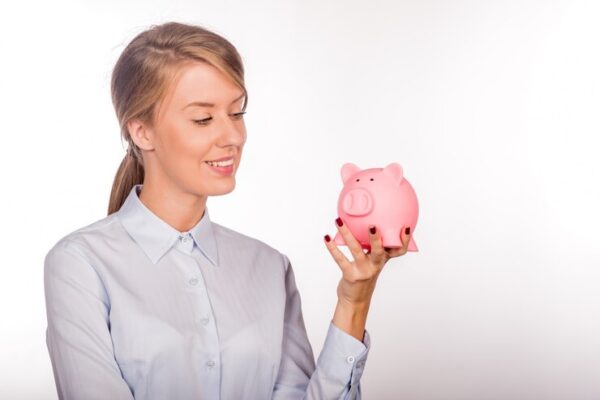 Economisește bani fără sacrificii: Ghidul tău spre o viață mai prosperă