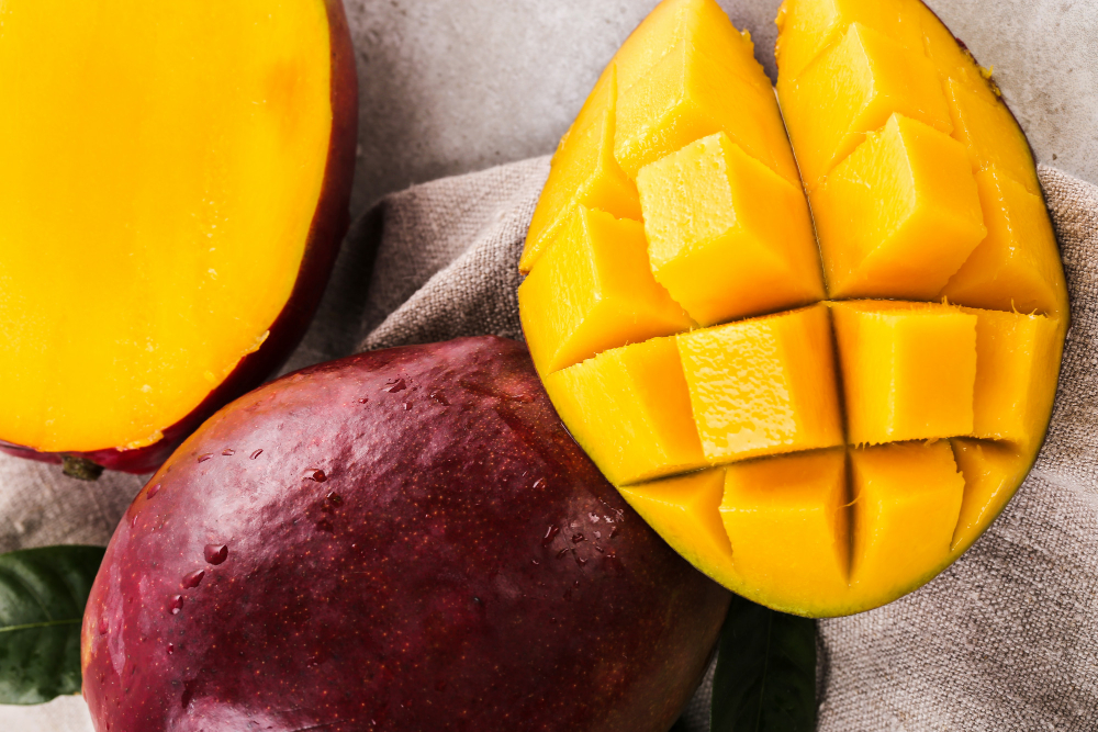 Fructele mango