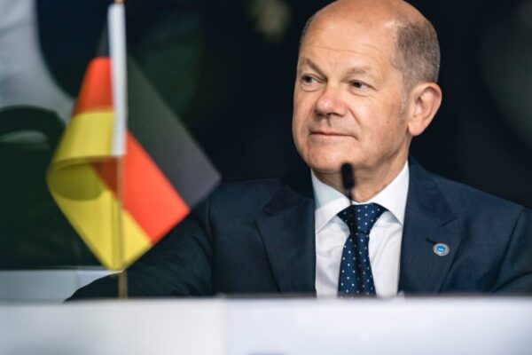 Cancelarul german Olaf Scholz îl critică pe Vance