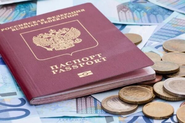 Letonia cere înghețarea completă a vizelor pentru cetățenii ruși