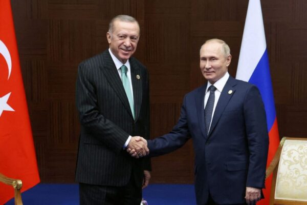 Putin propune negocieri directe cu Ucraina pe 15 mai la Istanbul, fără Occident
