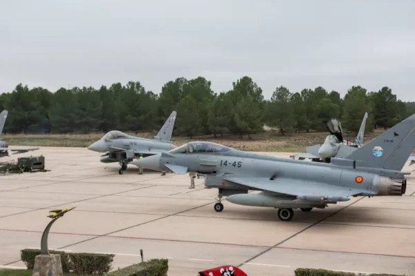 România modernizează cu 2.600.000.000€ cinci baze militare. 10.000 soldați NATO sunt gata de război