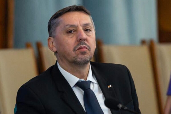 Reacții după raportul PISA 2025. Daniel David: „Analfabetismul funcțional este risc de securitate națională”